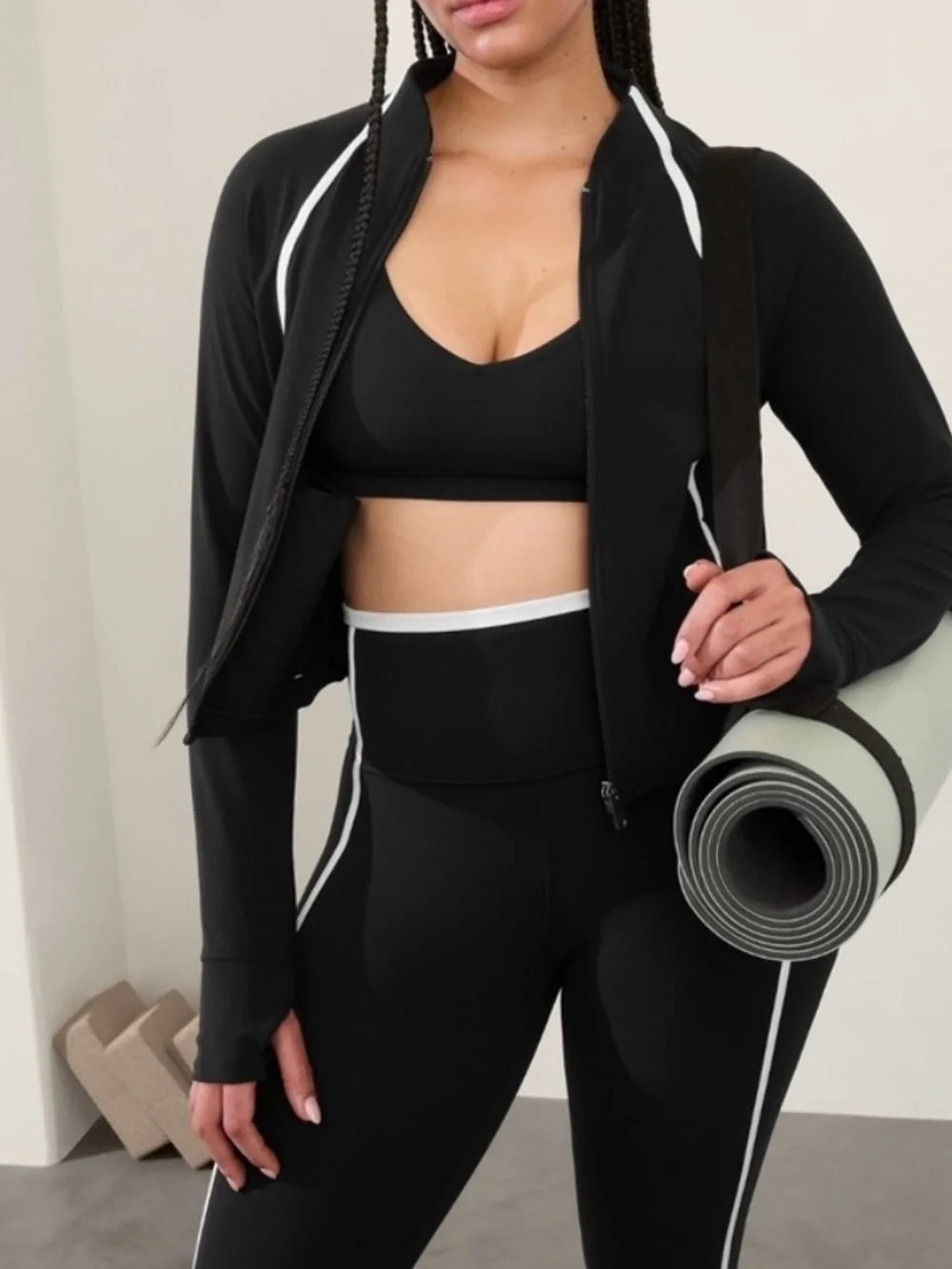 Athleta Black & White Salutation Crop Jacket, Small